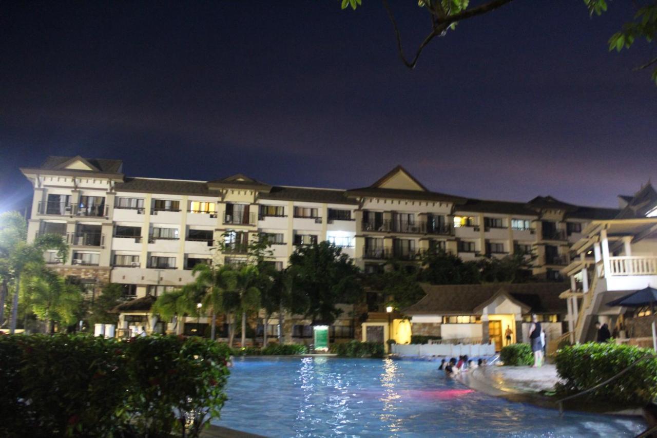 One Oasis A10 3Mins Walk Sm Mall,Free Pool - Wifi Davao City Esterno foto