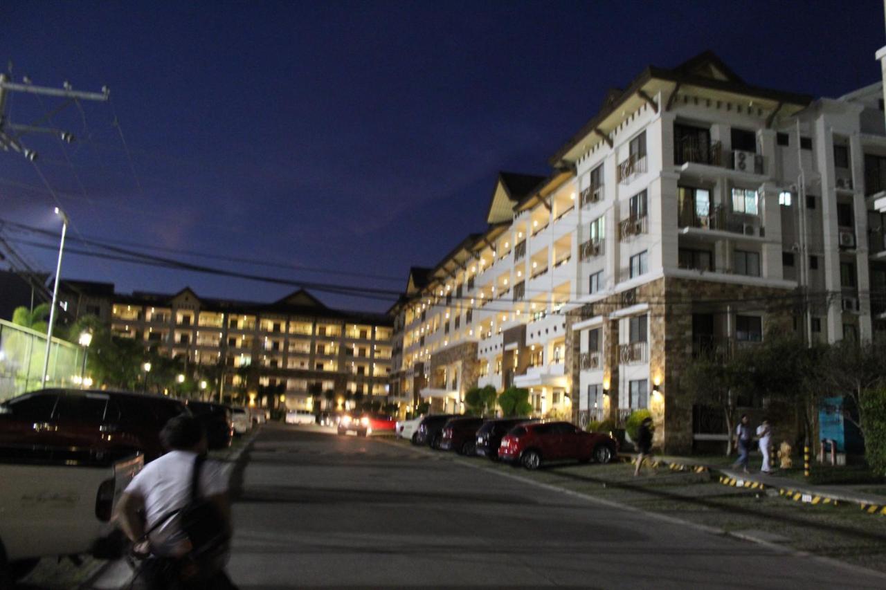 One Oasis A10 3Mins Walk Sm Mall,Free Pool - Wifi Davao City Esterno foto