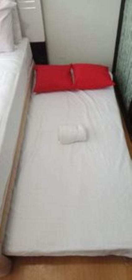 One Oasis A10 3Mins Walk Sm Mall,Free Pool - Wifi Davao City Esterno foto